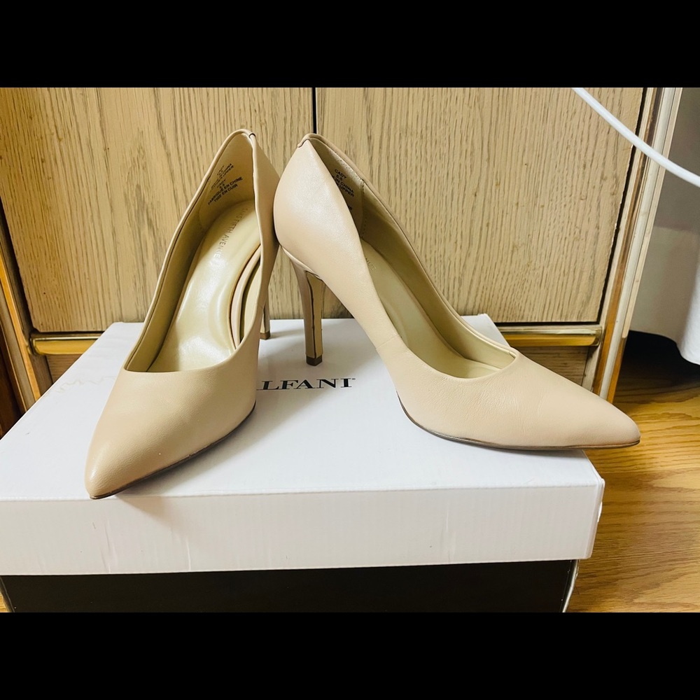 Shoes 👠 - Picture 4 of 7